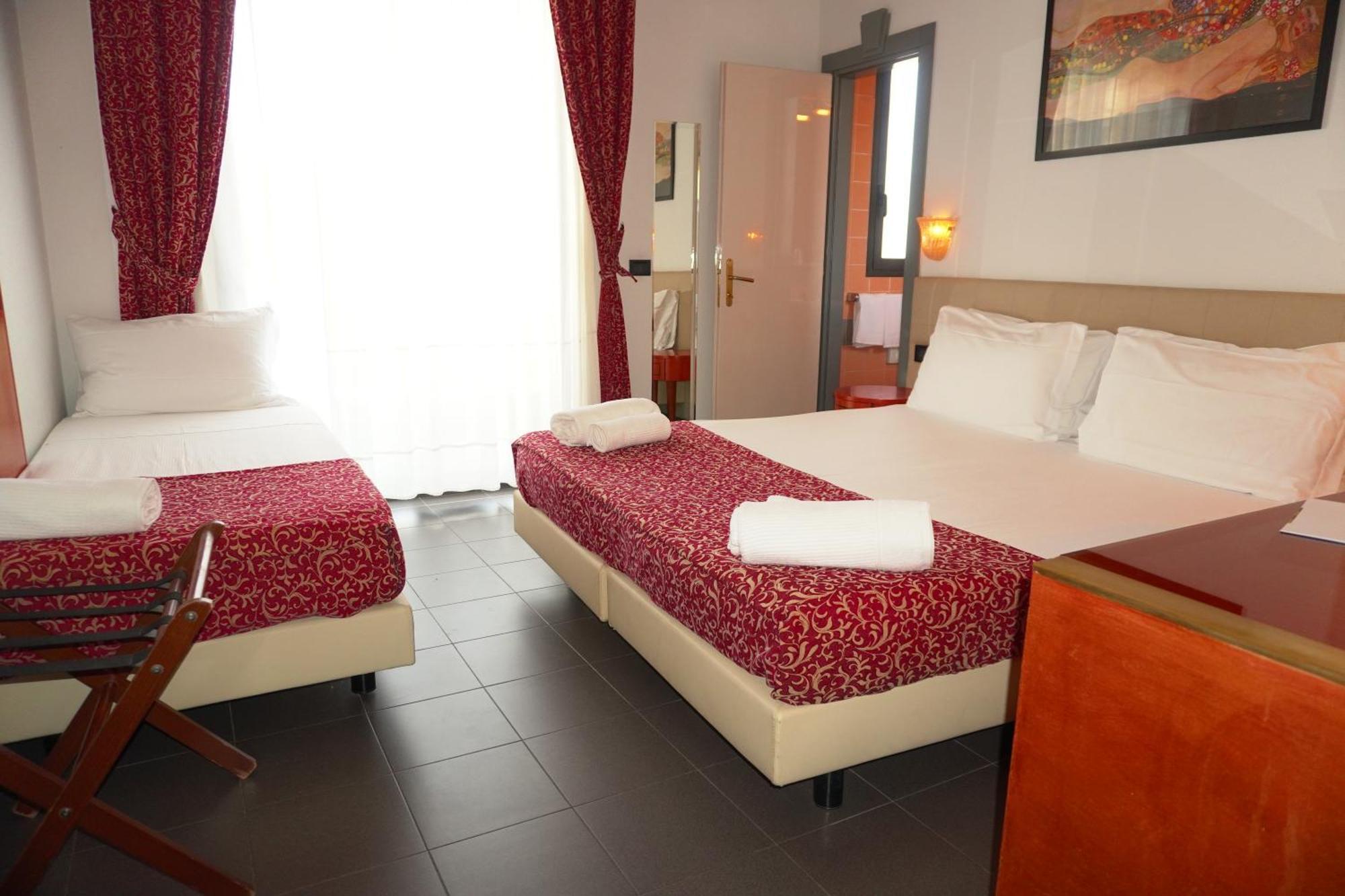 Hotel Nettunia Римини Номер фото