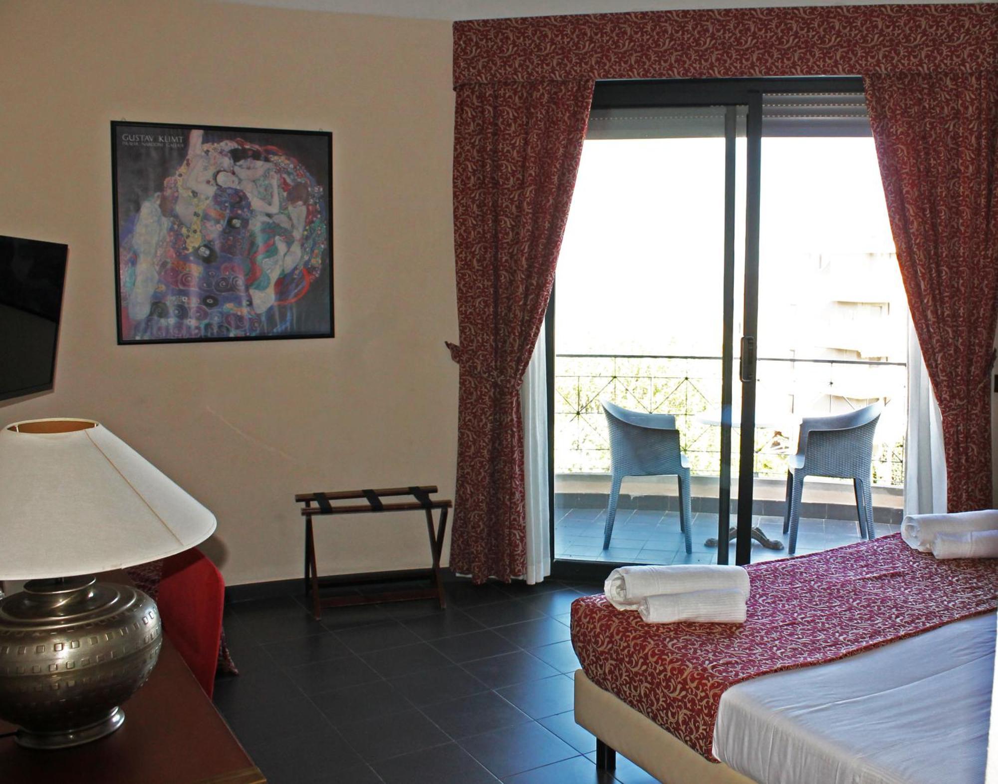 Hotel Nettunia Римини Номер фото