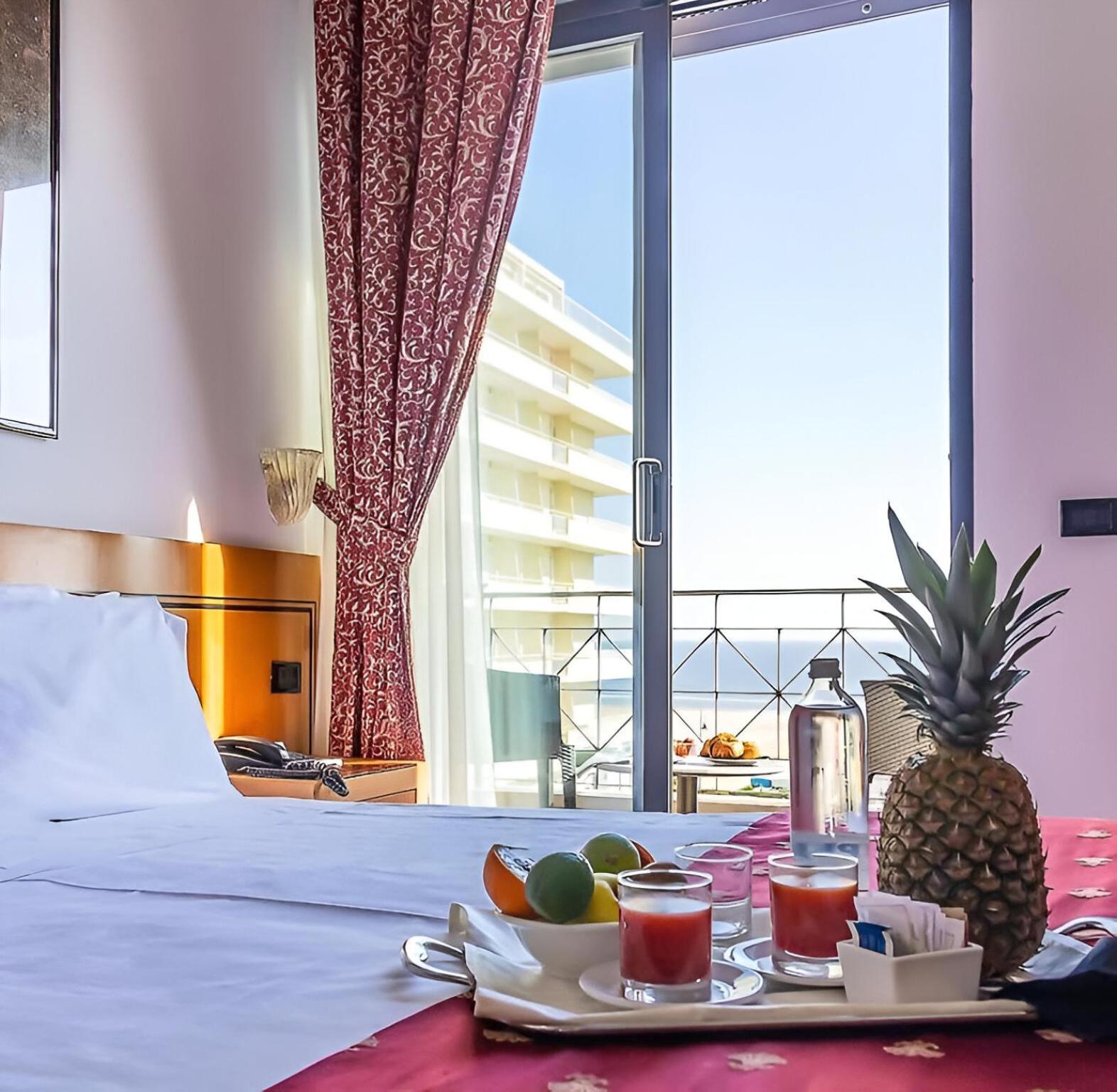 Hotel Nettunia Римини Экстерьер фото